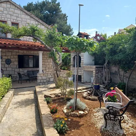 House For Rent Nikoletta * Postira