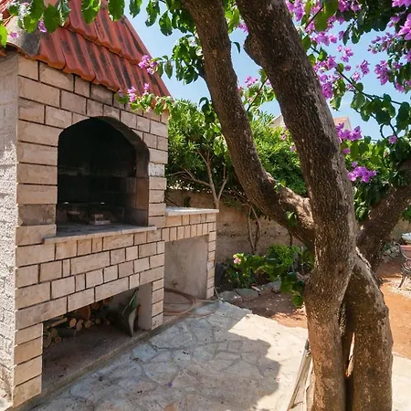House For Rent Nikoletta